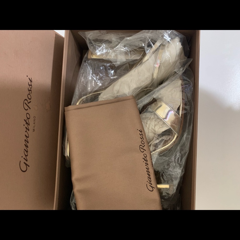 Gianvito Rossi Gold Metallic block heel brand new